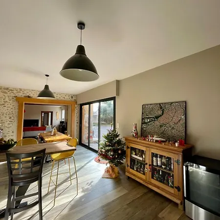 Feriehus Aux Pieds Des Pyrenees *